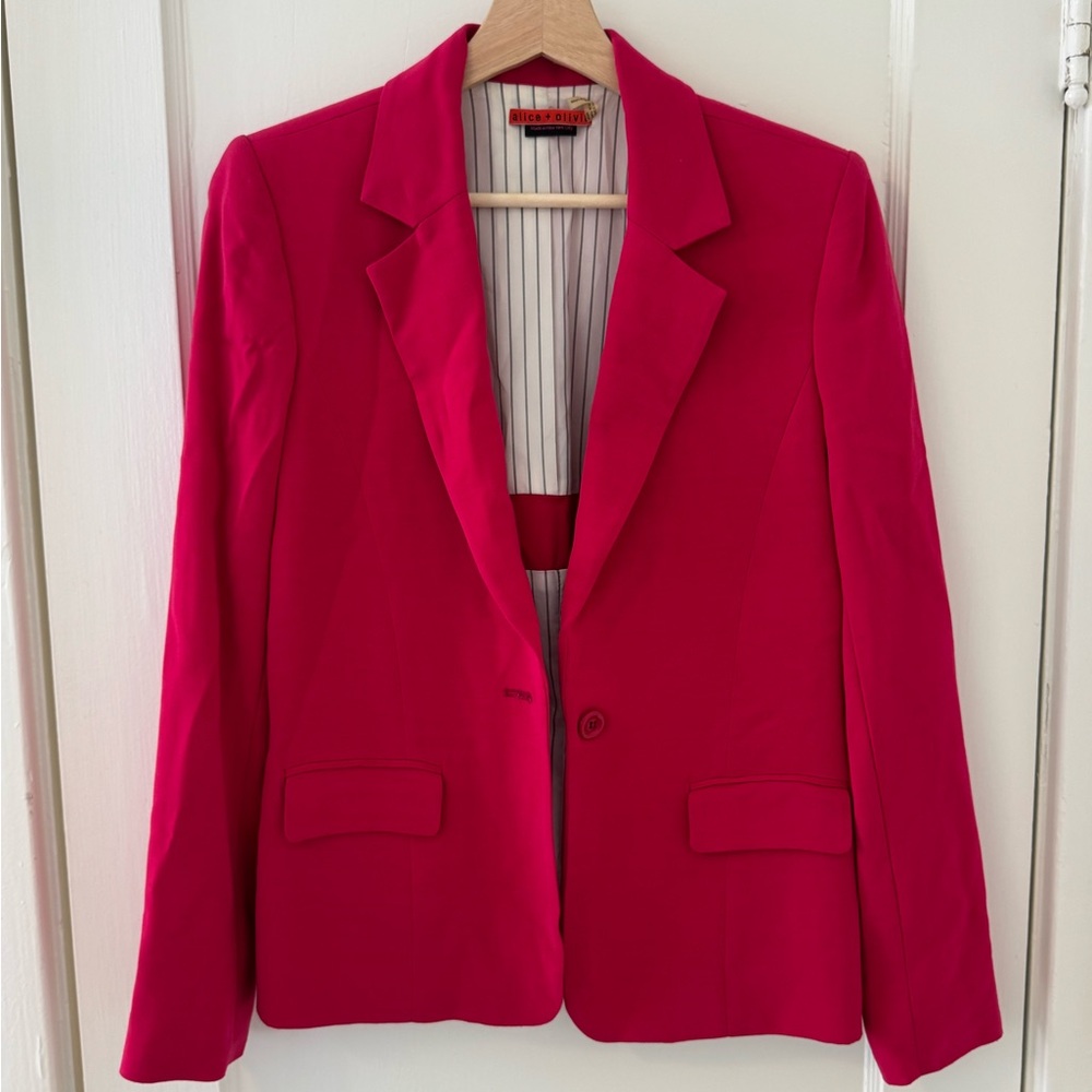 Alice & Olivia - Chic Pink Blazer
